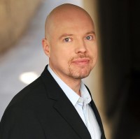 Dean Elzinga – Bass-Baritone